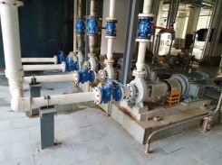 清水(shui)離心泵使用(yòng)現場